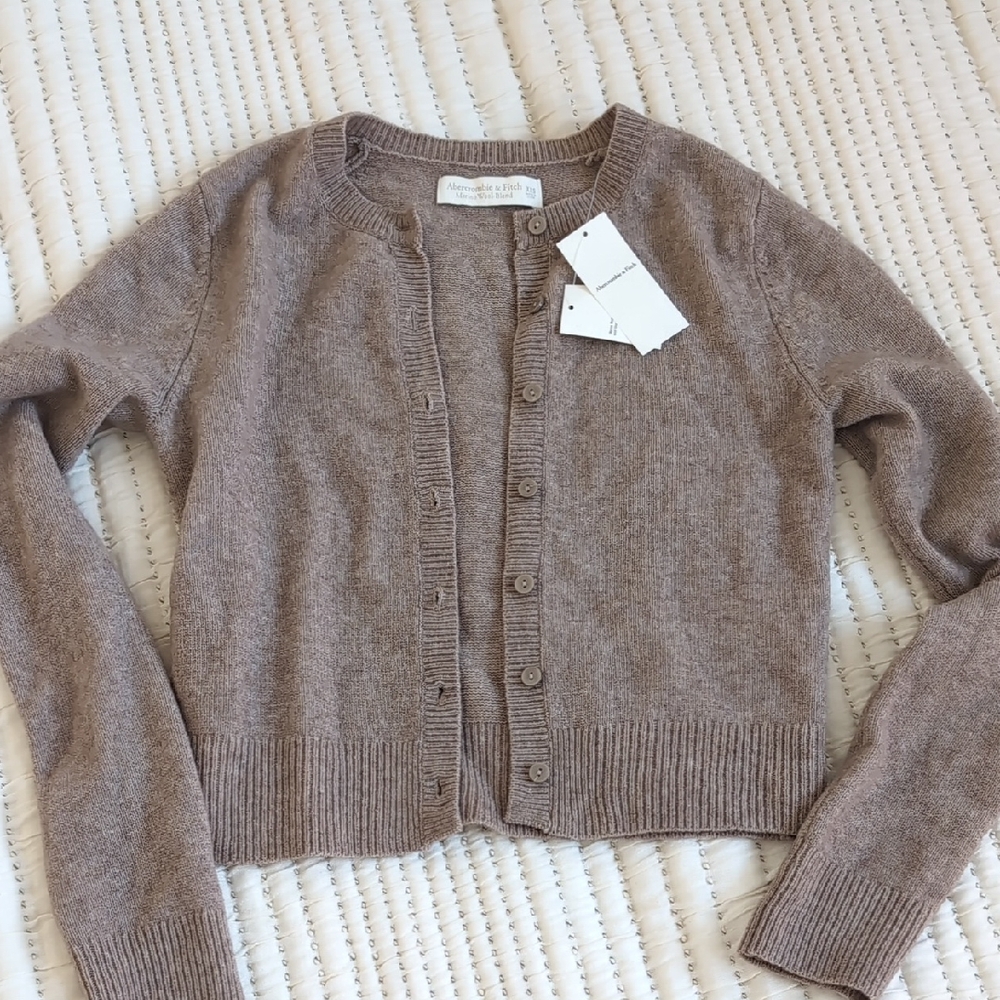 NWT Abercrombie & Fitch Merino Wool Cardigan Size XXS